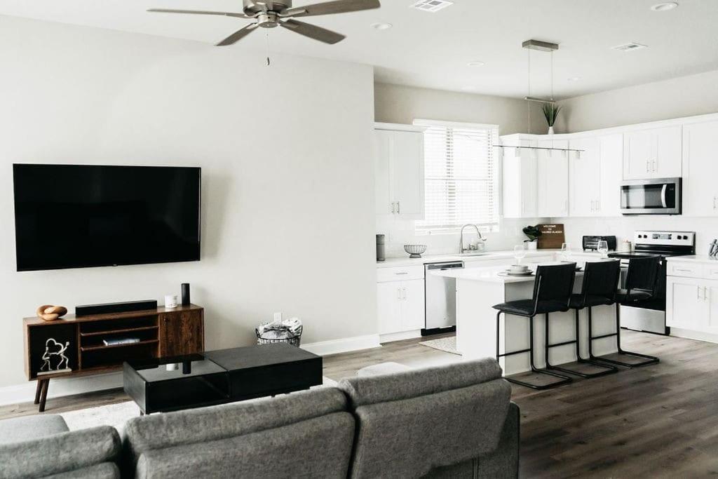 New Luxury Townhome